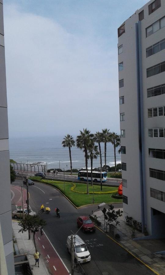 Nereo Rooms Lima Luaran gambar