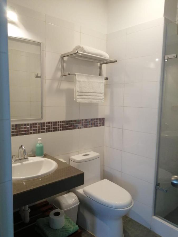 Nereo Rooms Lima Luaran gambar